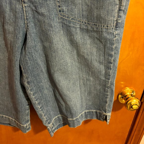 Style&Co Denim Shorts Tummy Control 6‎ Pocket - Picture 5 of 13